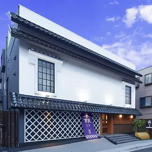 stay-sakura-shinjuku-hyaku-kura.alltokyohotels.com/